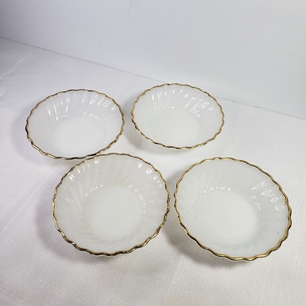 Anchor Hocking Milk Glass Swirl Fruit/Sauce Bowl 4 Gold Rim holds 5 oz heat safe